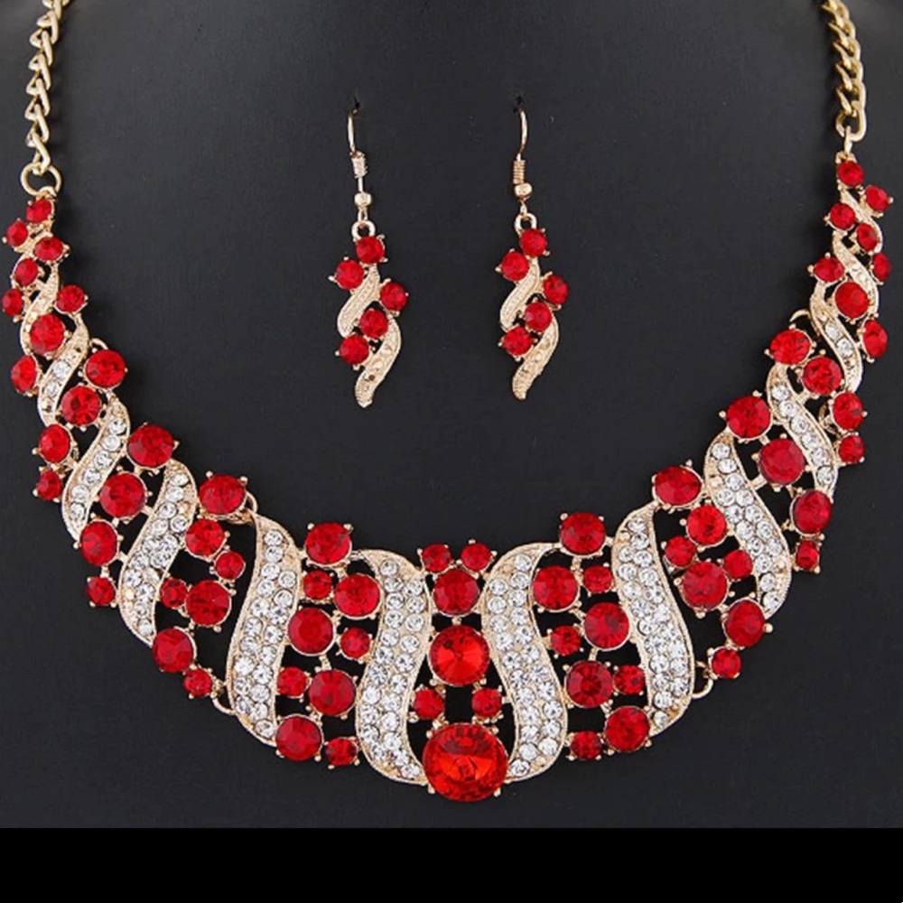 Set Crystal Earrings/Necklace